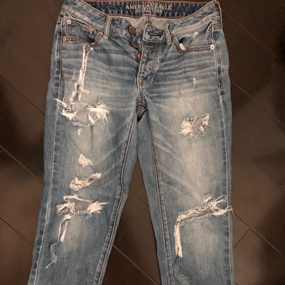 American eagle boyfriend distressed jeans